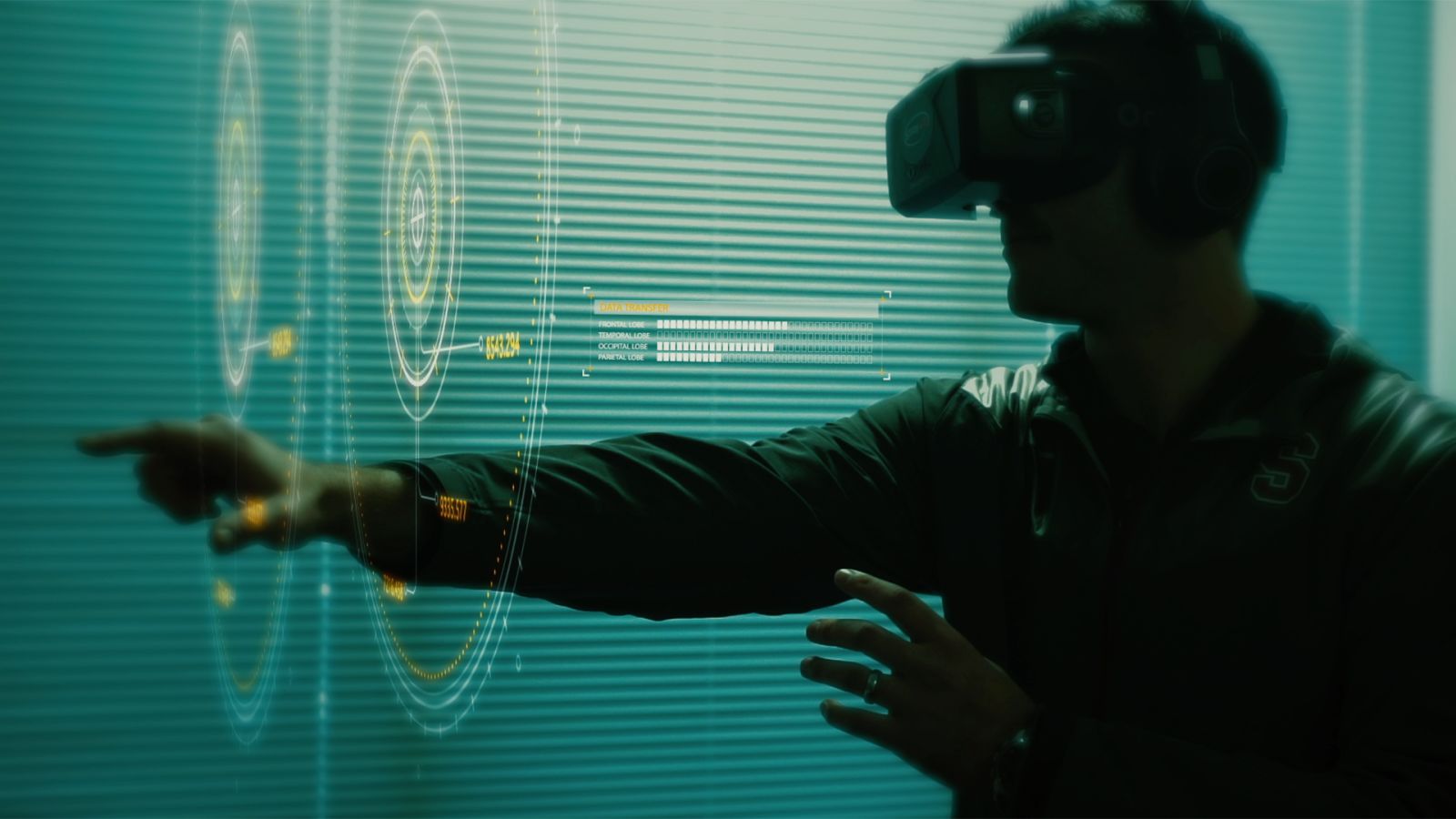 SB100 | VR Will Soon Revolutionize How Football Players Train