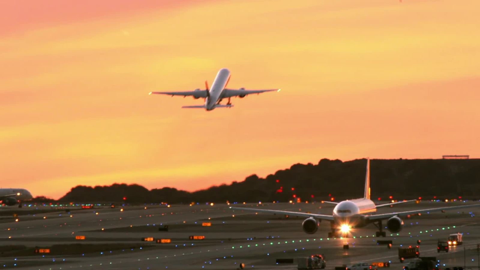 App Pack | Don’t You Dare Vacation Without These Must-Have Apps