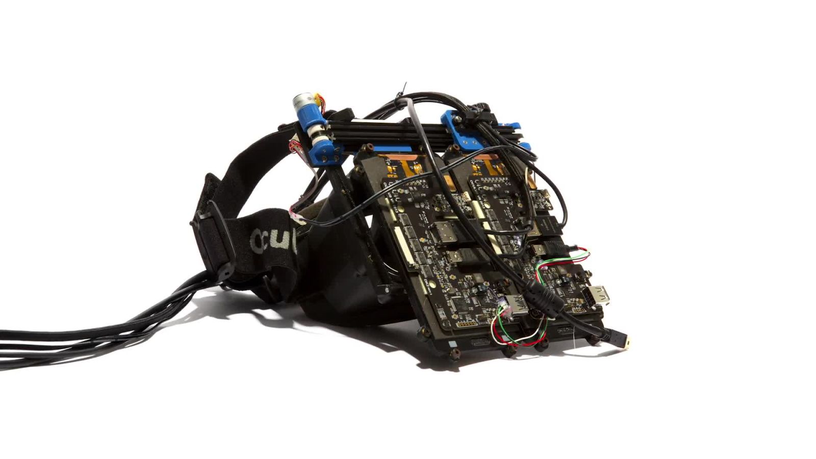 How Oculus Cracked the Impossible Design of VR