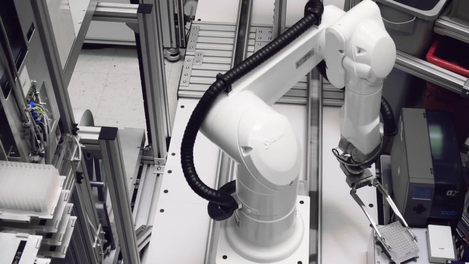 Inside the Robot-Run Lab of the Future (Do Watch Your Step)