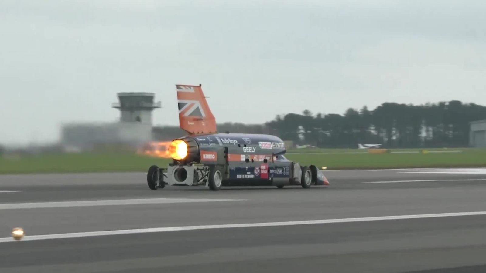 Watch the 1000 mph Bloodhound Rocket Car's First Run