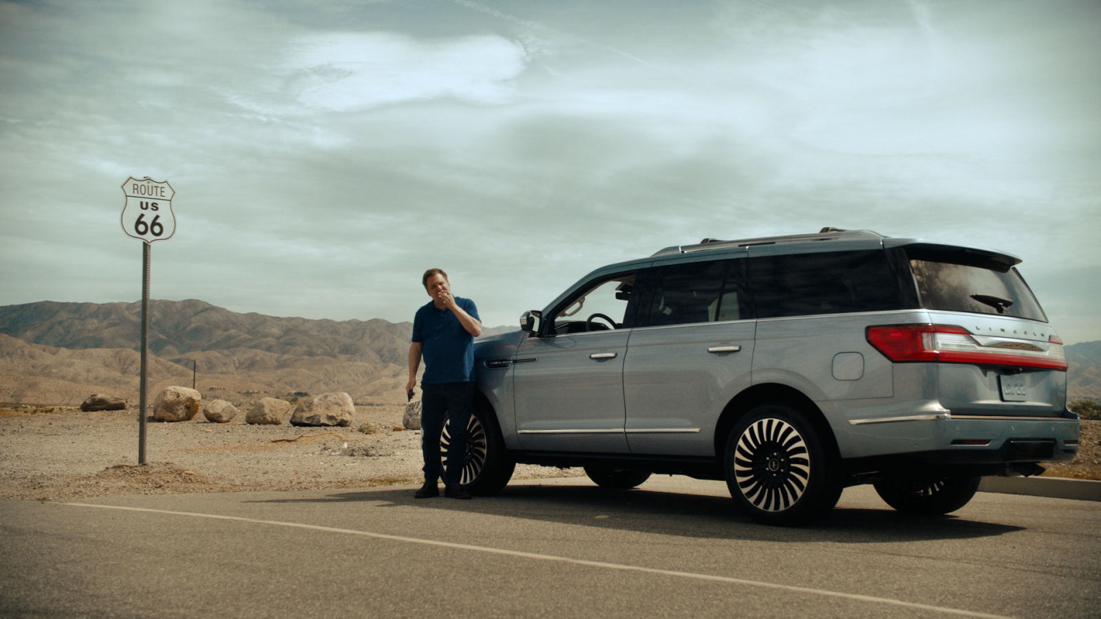 Jeff Garlin and Susie Essman Race to Las Vegas in "The Bet"