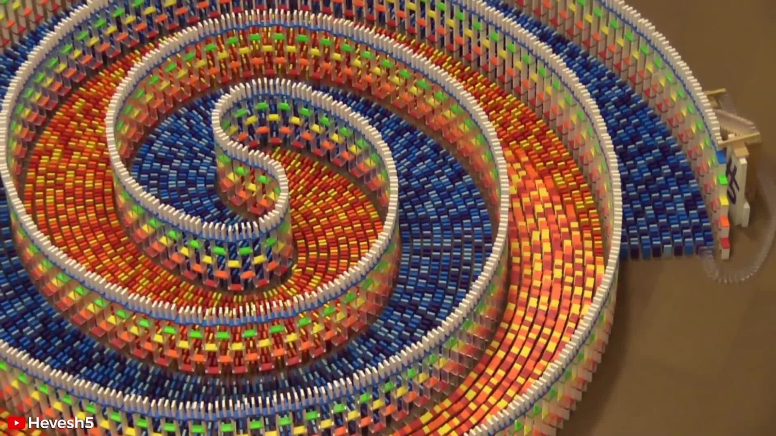 Meet The Domino Artist Behind These Amazing Chain Reactions