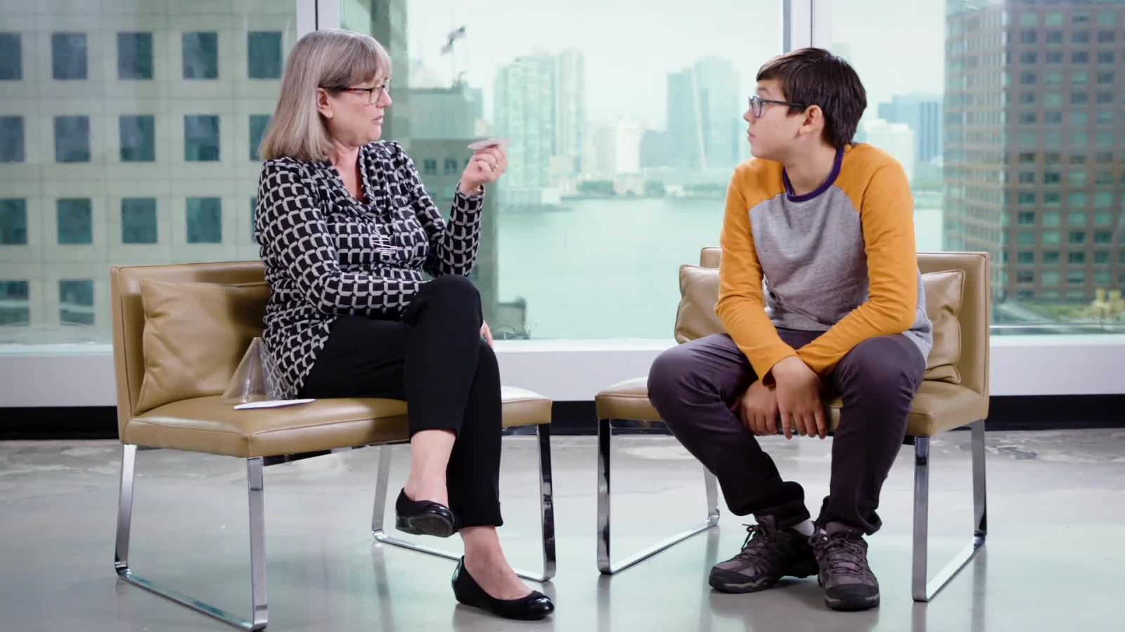 Laser Expert Explains One Concept in 5 Levels of Difficulty