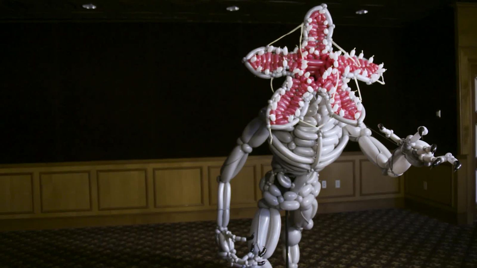 How This Guy Builds Record-Breaking Balloon Sculptures