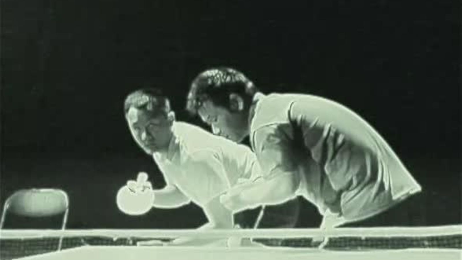 Watch Guarda Bruce Lee che a ping pong con il | Wired Italia