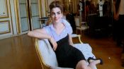 Anne Hathaway Channels a Modern American in Paris for November 2010 Vogue