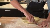 Thanksgiving: How to Crimp and Decorate Pie Crust