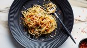 The Quick Garlic and Oil Weeknight Pasta Sauce