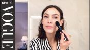 Alexa Chung's Genius Trick for the Perfect Cat-Eye
