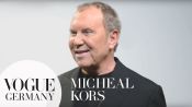 Was motiviert Designer Michael Kors? Interview NY Fashion Week | VOGUE Behind the Scenes