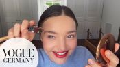 Miranda Kerr zeigt ihre Beauty-Routine für die Date-Night | My Beauty Tipps | VOGUE Germany