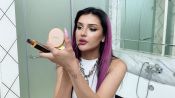 Дина Саева показывает макияж с акцентом на глаза | Vogue Россия 