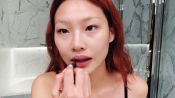 Звезда сериала «Игра в кальмара» Хо Ен Чон показывает макияж губ и уход | Vogue Россия 
