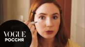 Актриса Карен Гиллан показывает свой уход и легкий макияж с искусственными веснушками