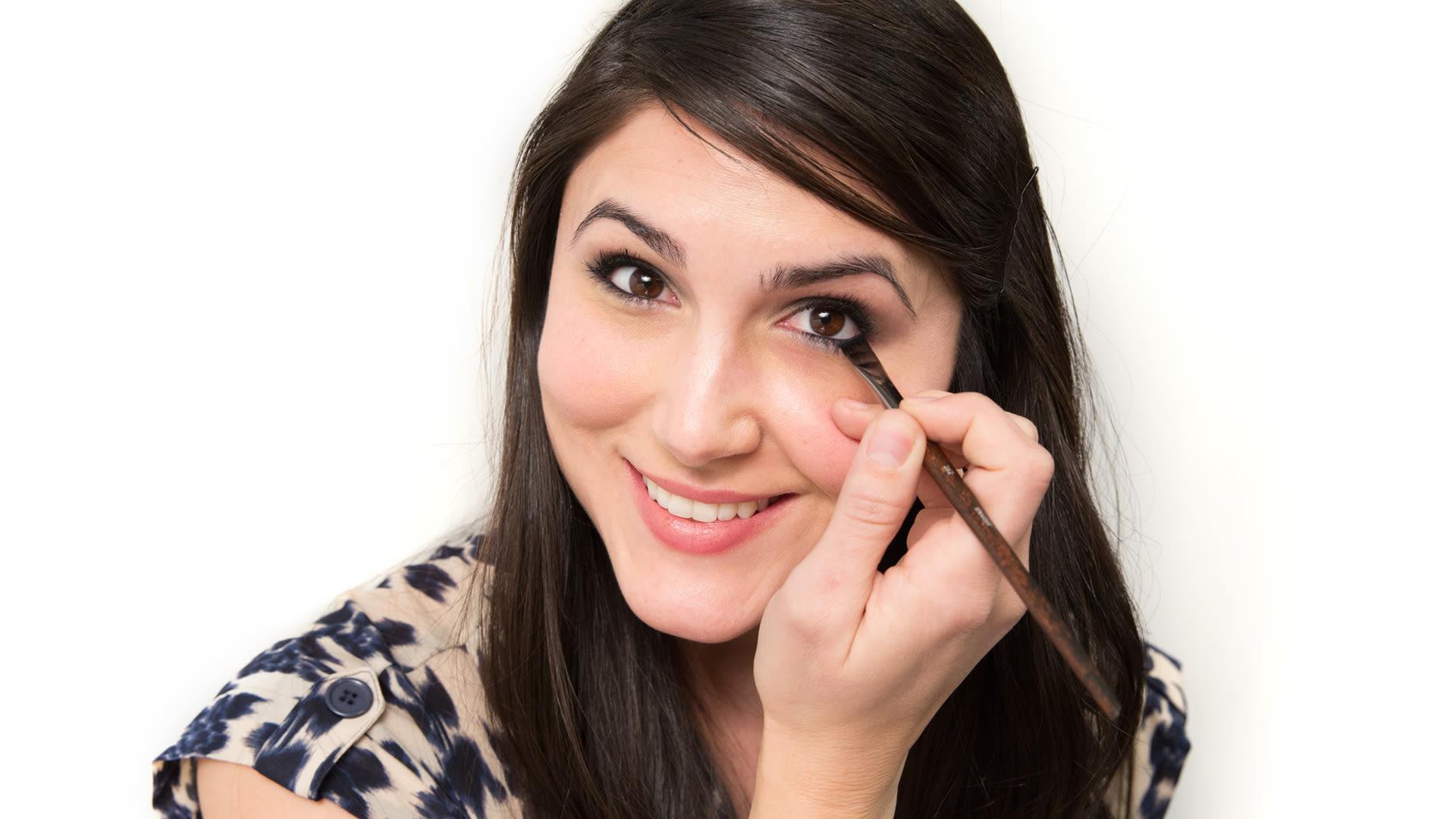 Watch How to Do a Smoky Eye Beauty Basics Allure