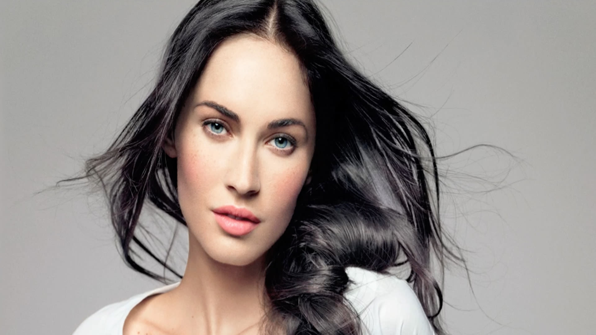 Watch Behind the Scenes of Megan Fox's Allure Cover Shoot