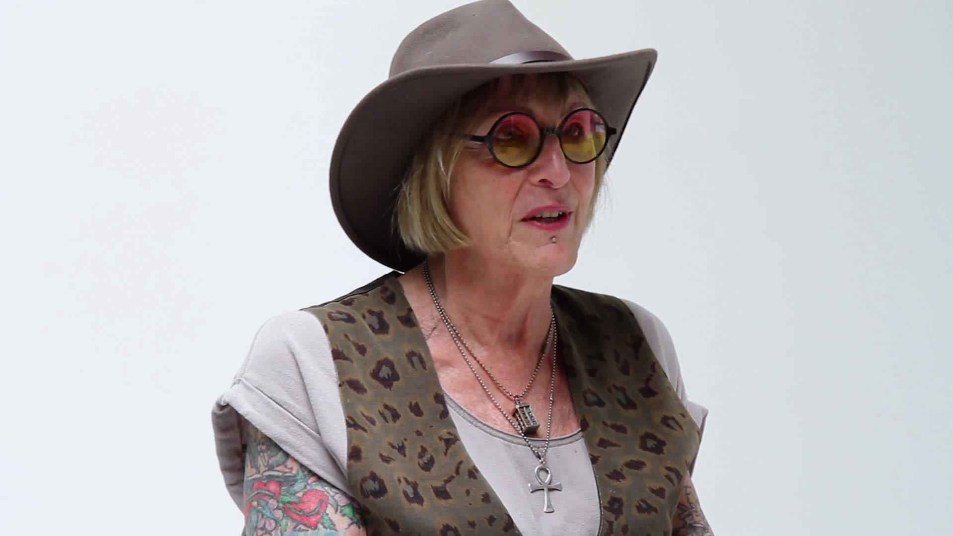 Watch How Activist Kate Bornstein Realized They re Neither A Man Nor A Woman Dispelling Beauty
