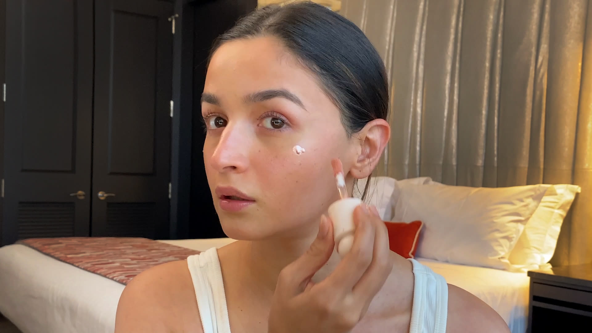 Watch Alia Bhatt's 10-Minute Sunburned Makeup, 10 Minute Beauty Routine