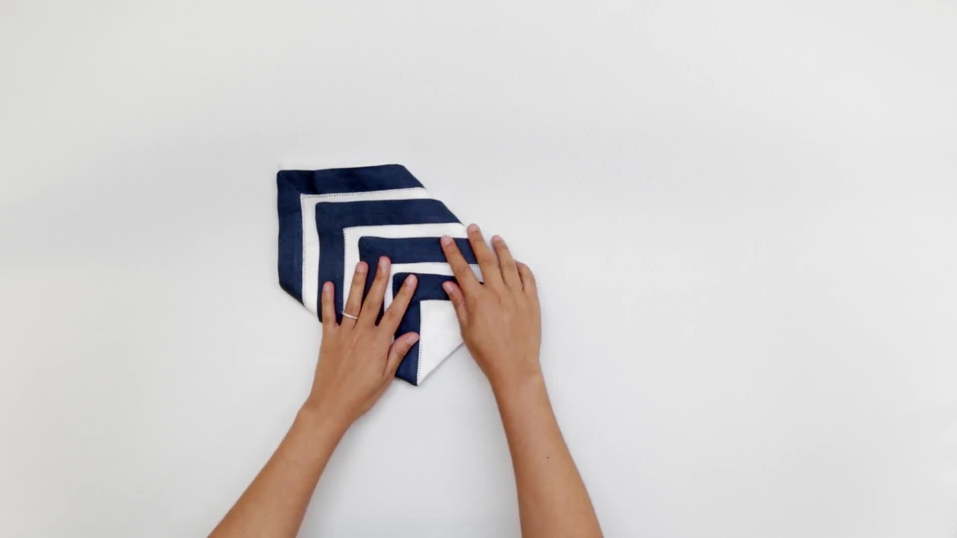 Watch How to Fold a Napkin for a Dinner Party: The Diamond ...