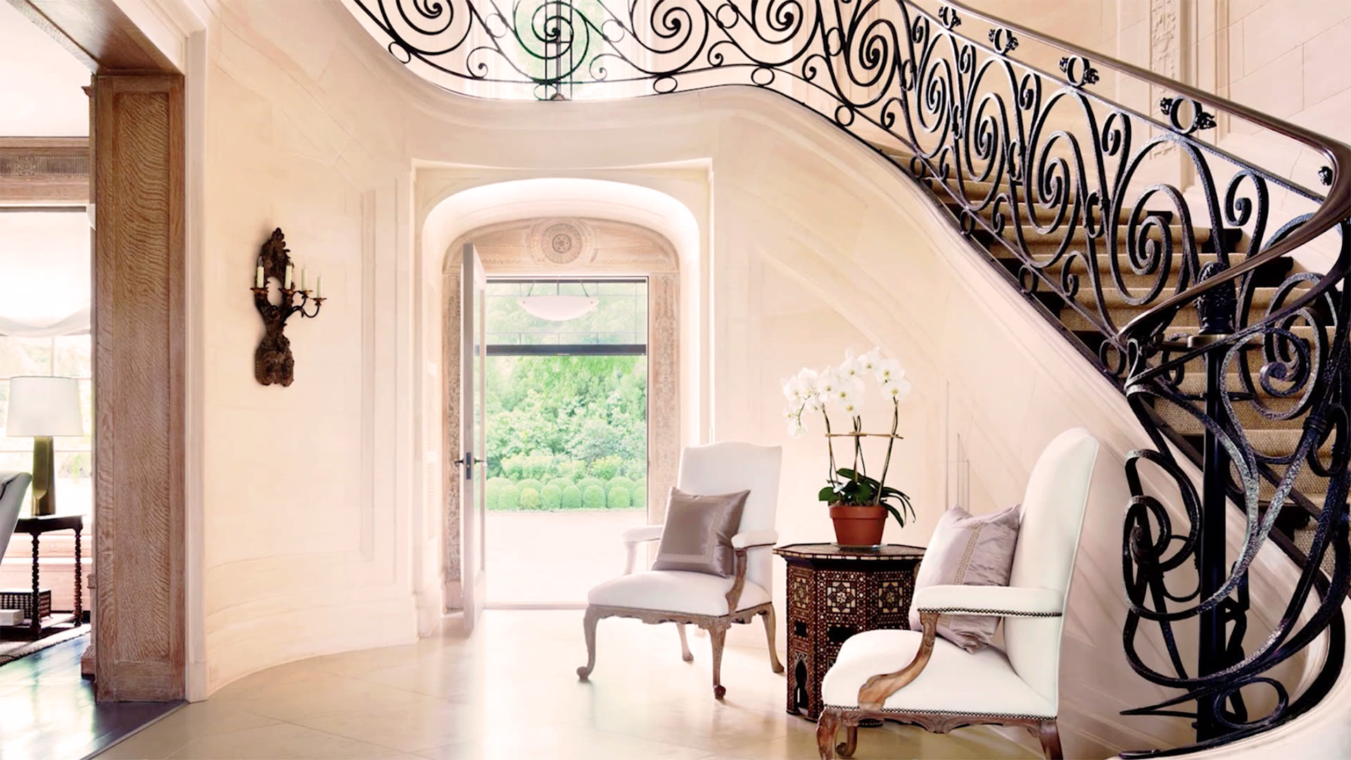 Watch 5 RealEstate Staging Secrets The Pros Don't Want You to Know