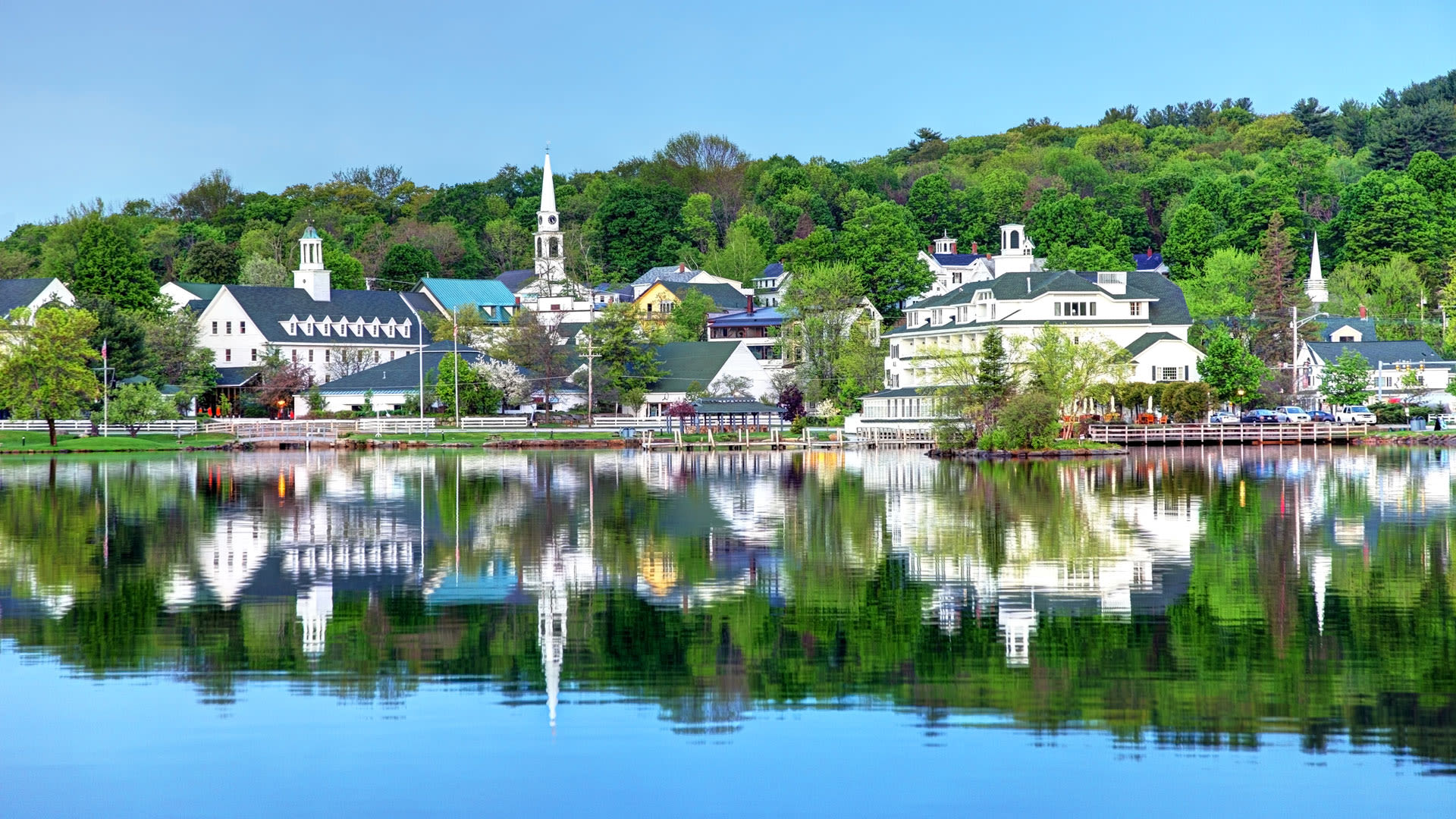 Watch 11 of the Best Lake Towns in America | Architectural Digest