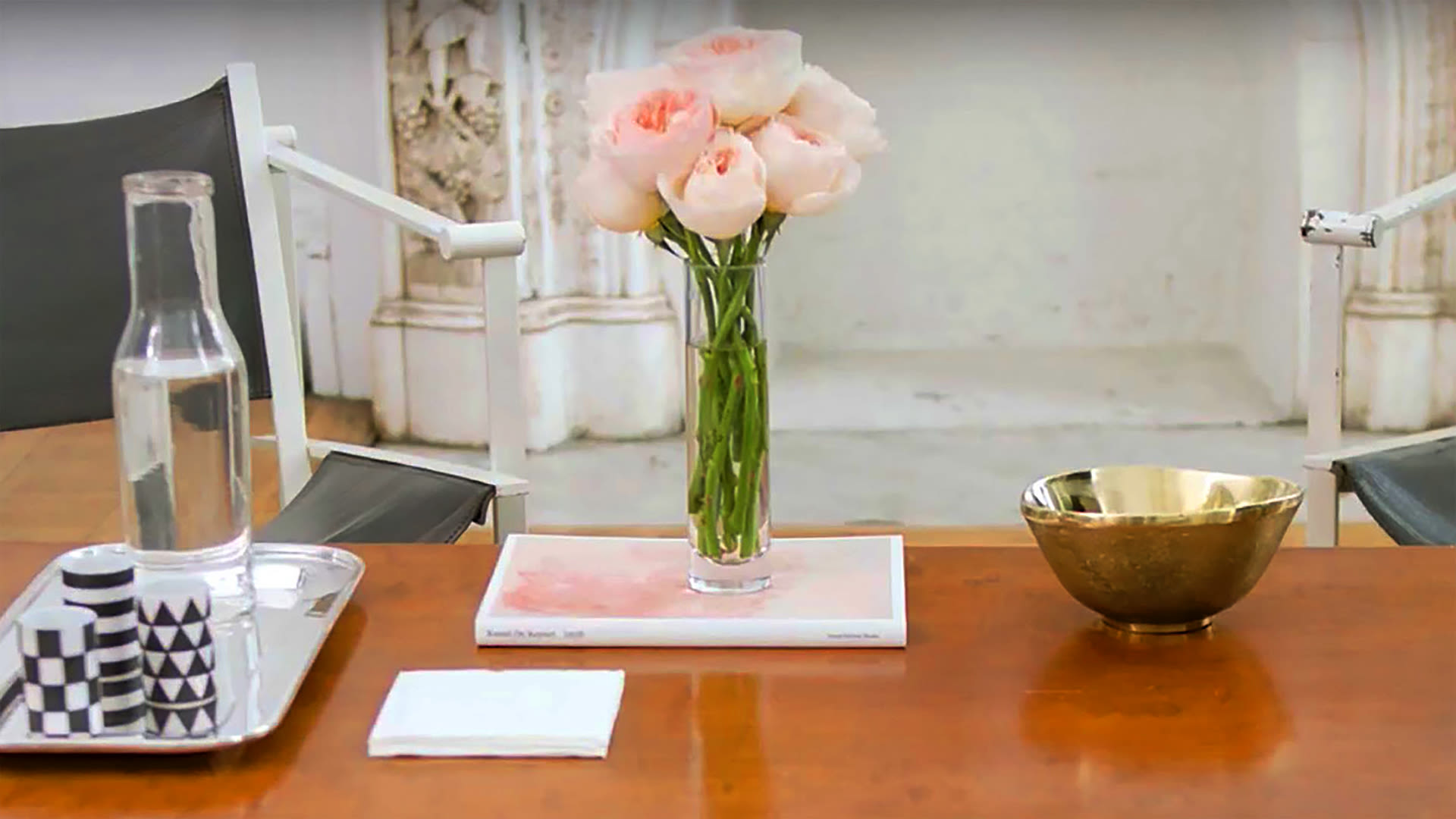 Watch How to Choose the Right Vase For Your Flower Arrangements Architectural Digest