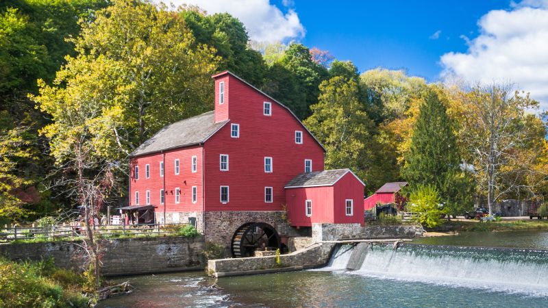 Watch 11 Of The Best Small Towns In America Architectural Digest Video Cne Architecturaldigest Com Architectural Digest,Plants That Need Little To No Sunlight