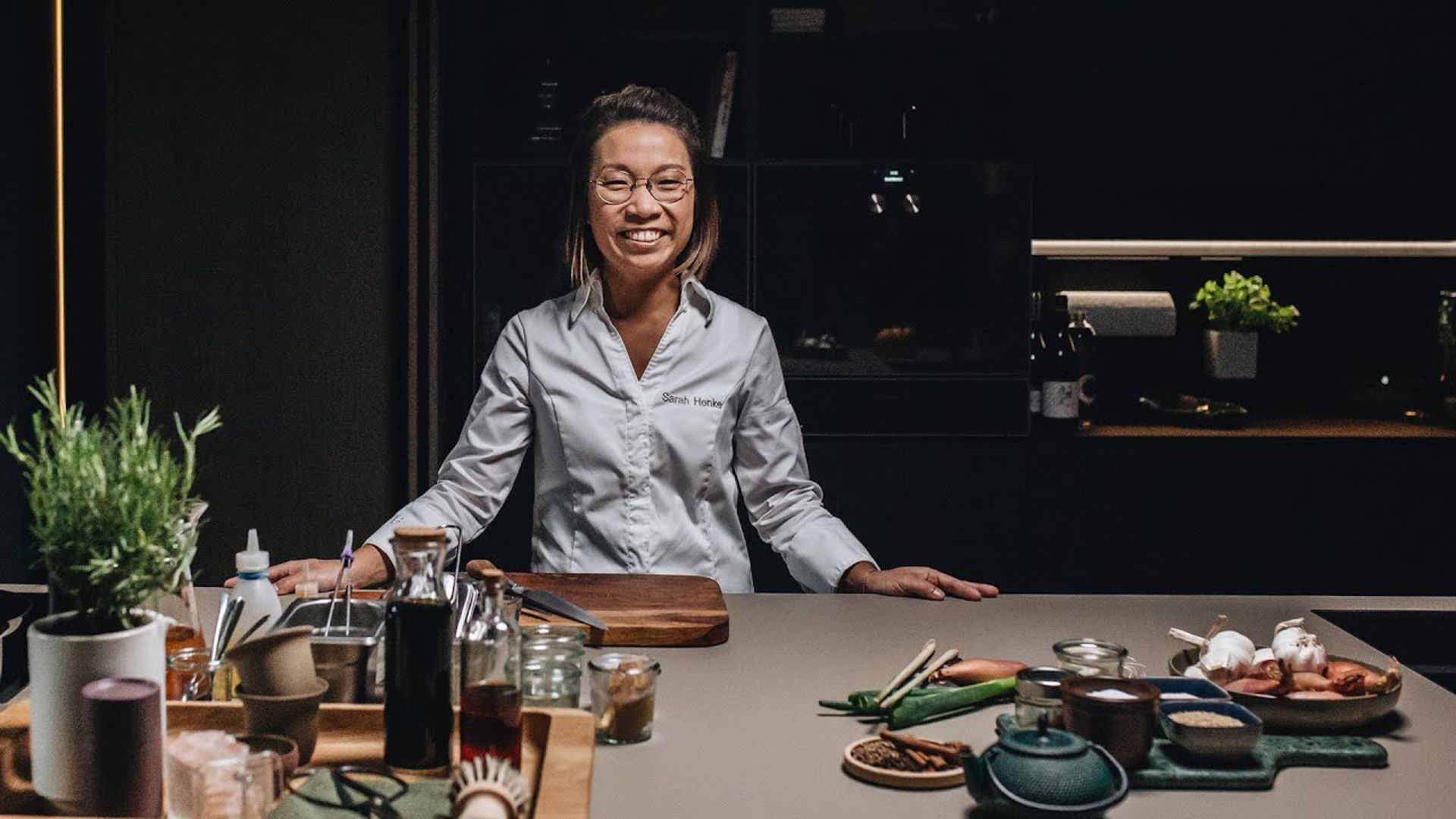Watch Sterneköchin Sarah Henke zeigt ihre 3 Hacks für ein stressfreies