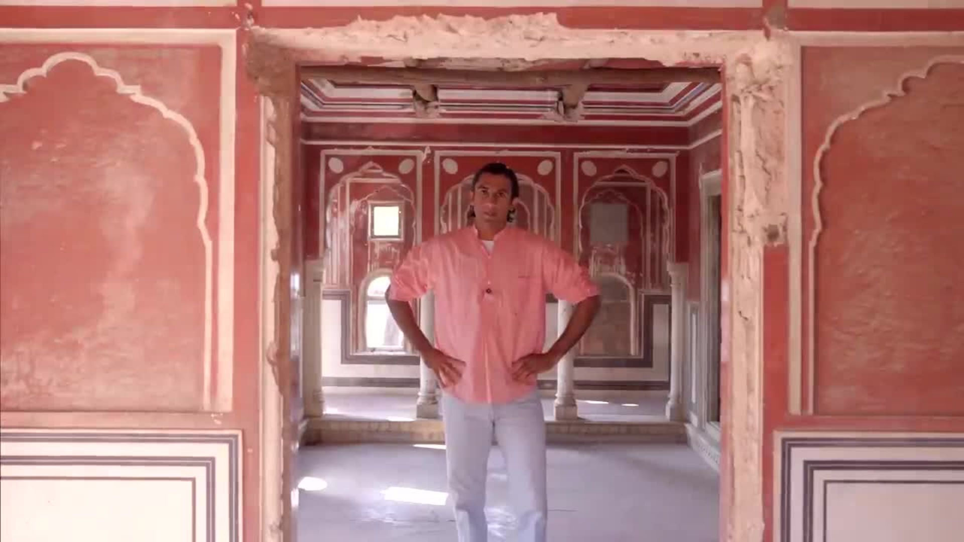 Watch Inside Unseen Parts of Jaipur City Palace With Maharaja Sawai ...