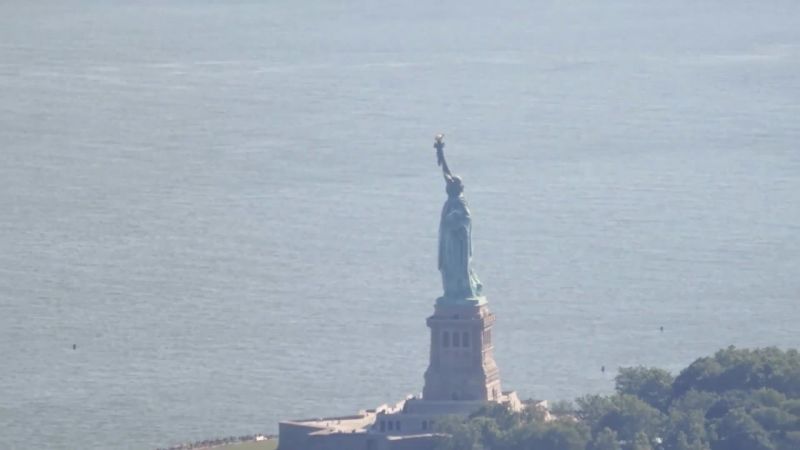 Watch People From Miles Away With Nikon S Astonishing 00mm Superzoom Camera Ars Technica Watch People From Miles Away With Nikon S Astonishing 00mm Superzoom Camera Ars Technica
