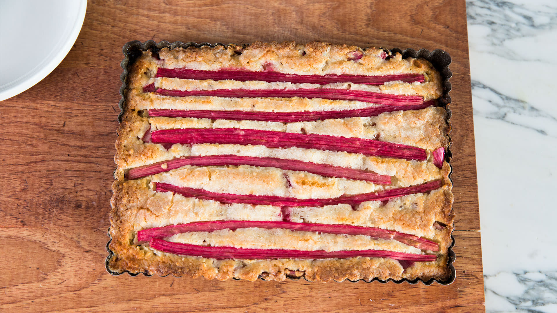 rhubarb almond cake recipe