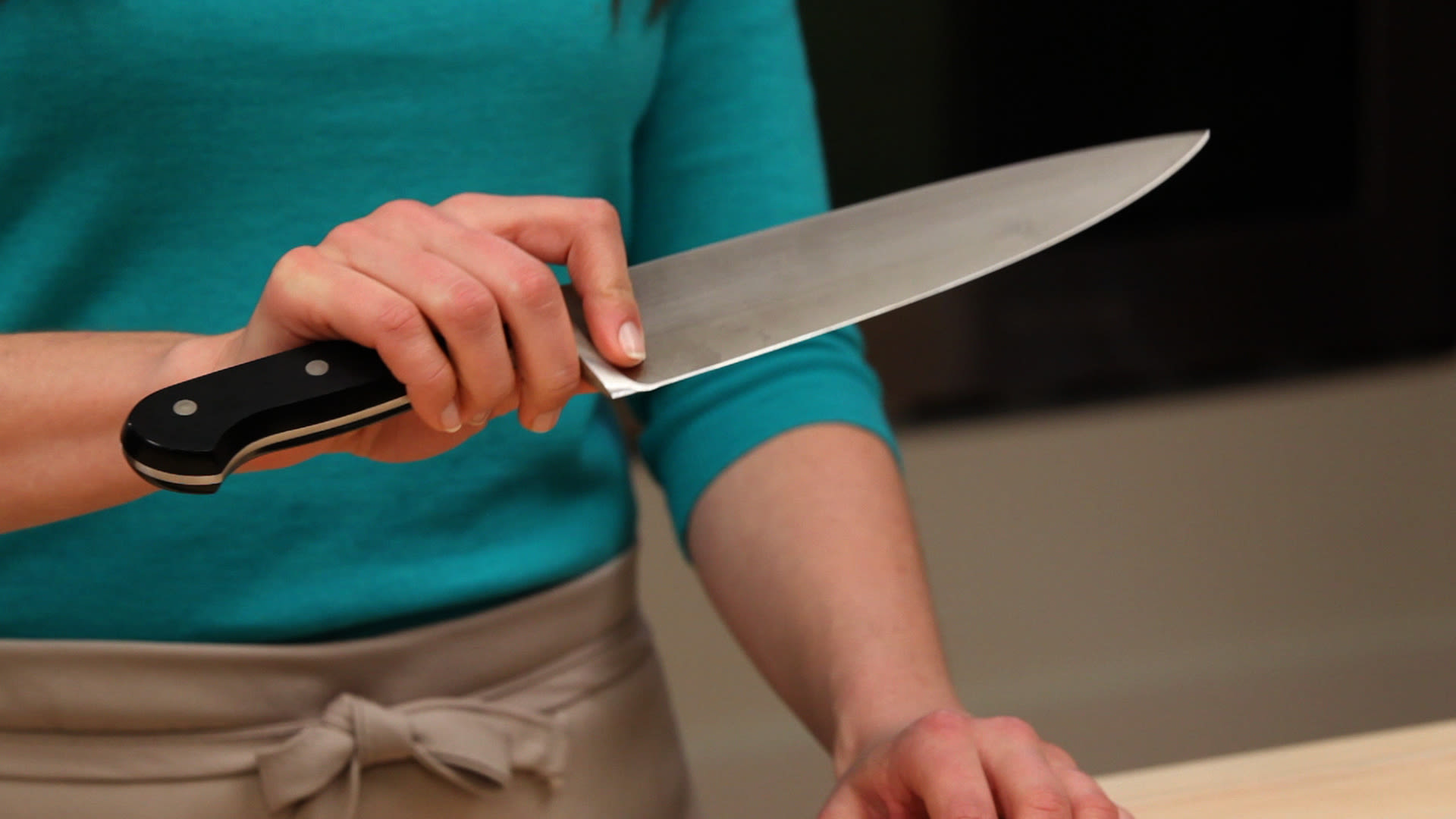 How to Use a Chef's Knife