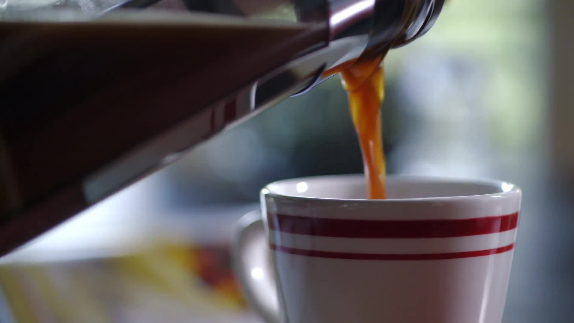 Watch Gevalia: Sealing Premium Flavor 