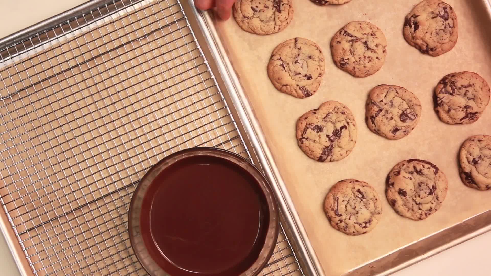 Watch 7 Ways to Upgrade Chocolate Chip Cookies Epicurious