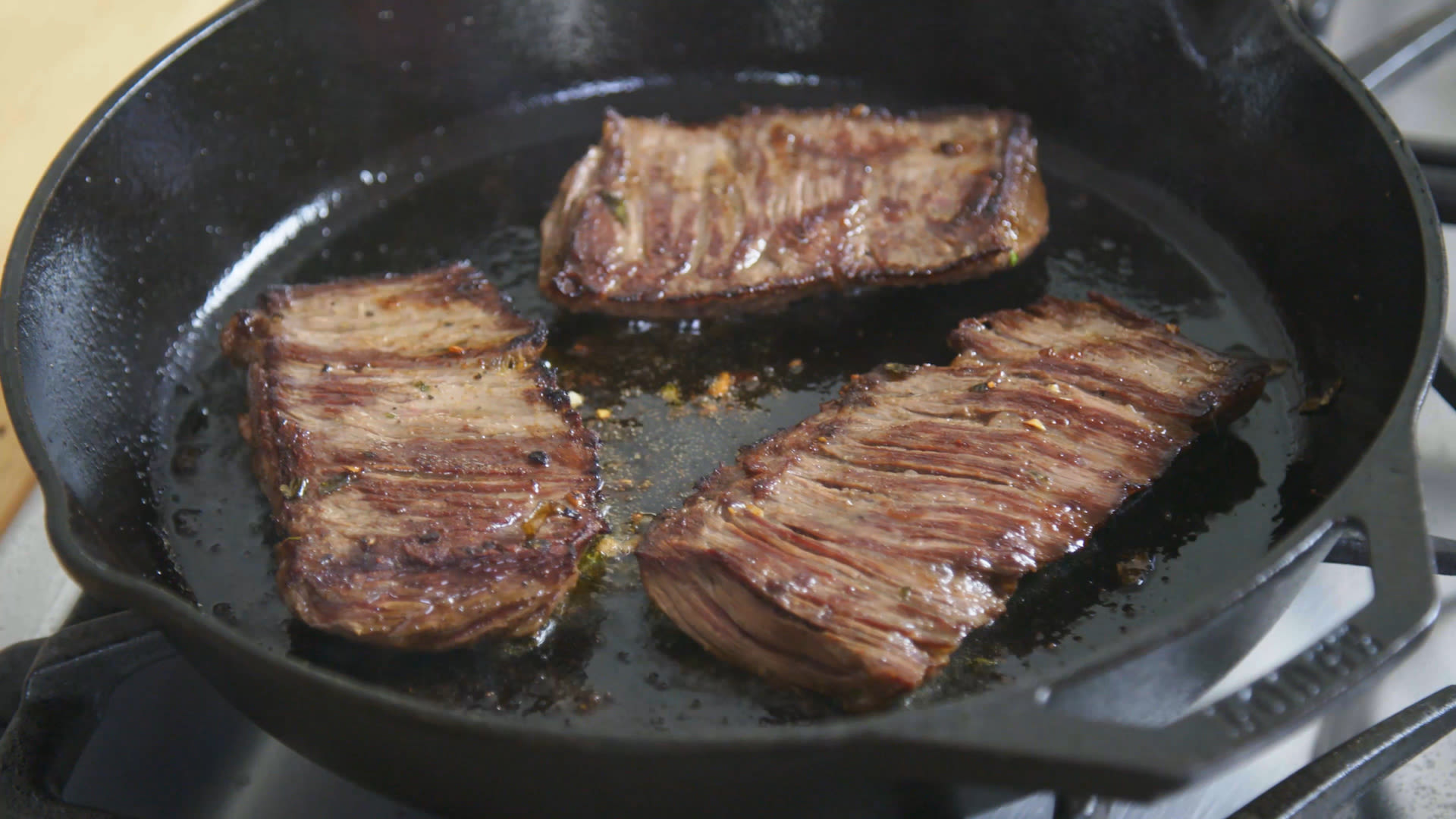 Watch Grilled Skirt Steak with Jalapeno Lime Marinade Epicurious
