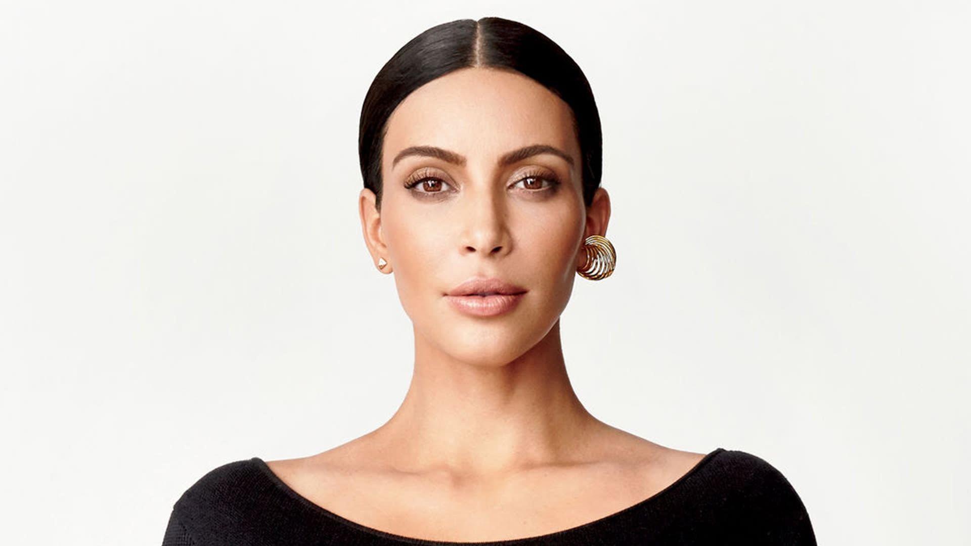 Watch Kim Kardashian S Letter To Her Future Self Glamour Cover Shoots