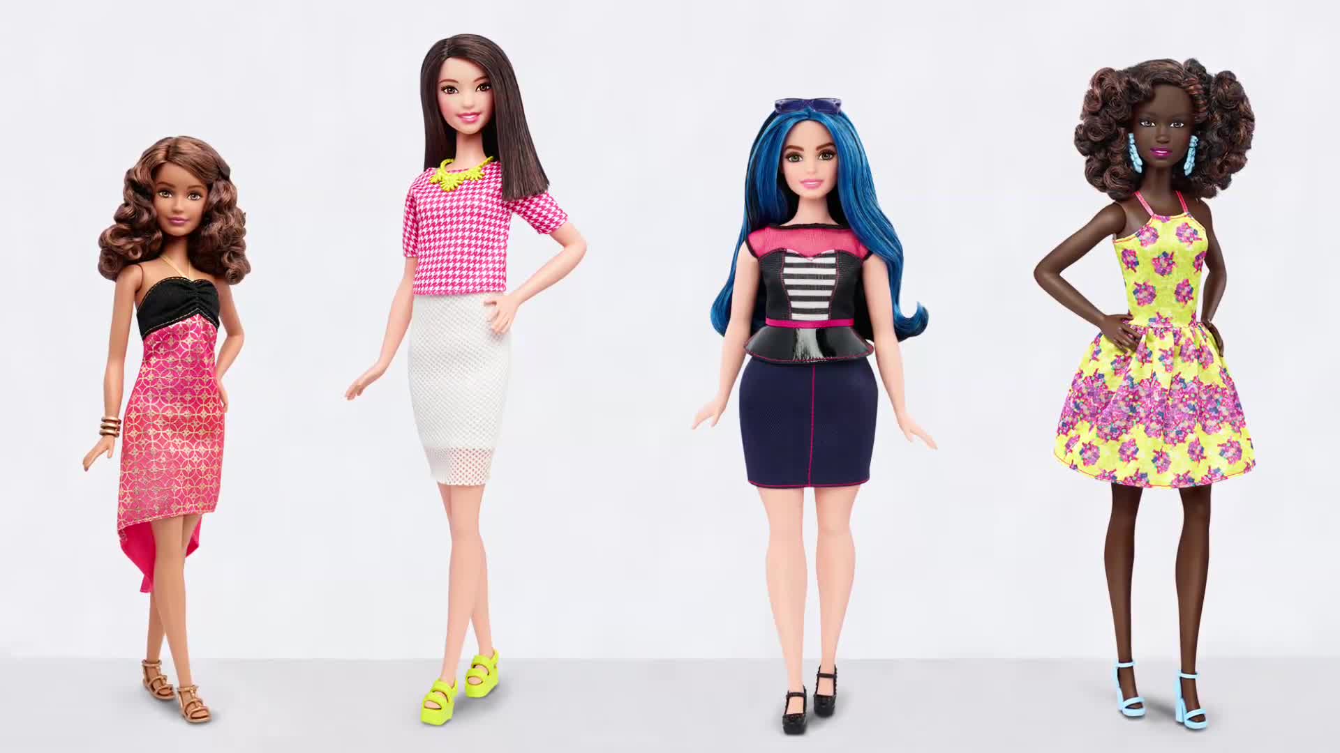 Næsten død Om indstilling Swipe Watch The Evolution of Barbie | Glamour