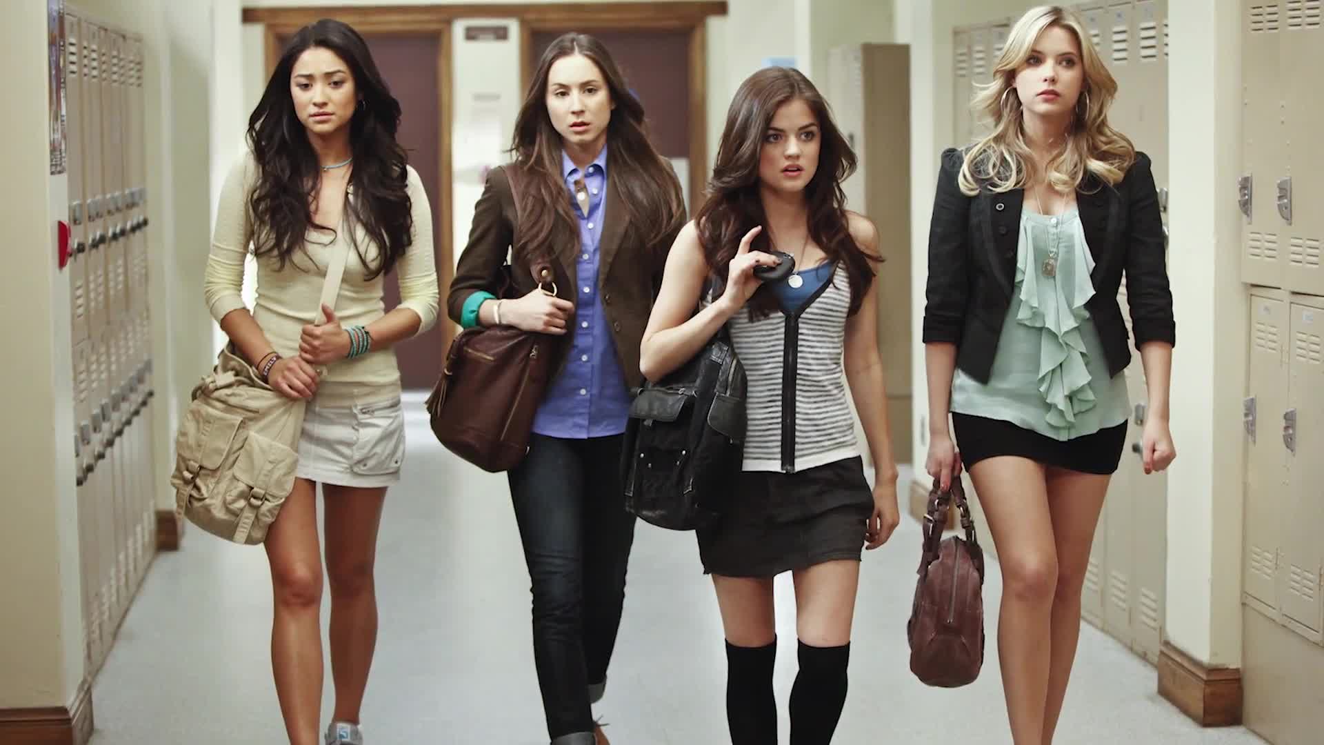 Watch How To Dress Like The Pretty Little Liars According To Their Costume Designer Glamour