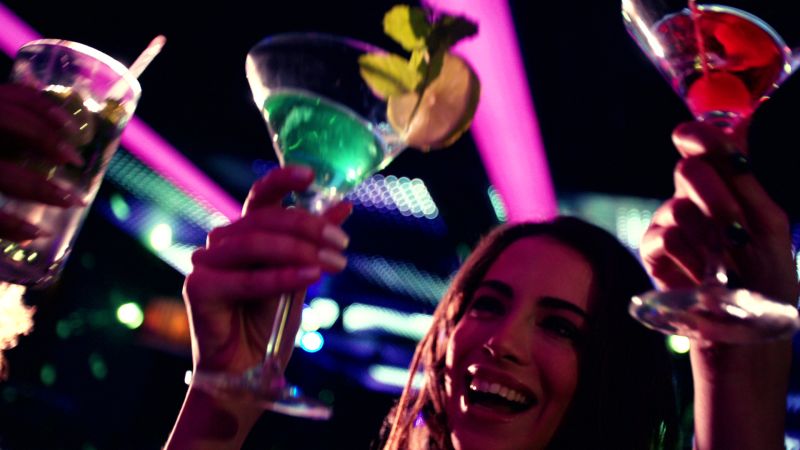 Am I An Alcoholic How To Tell If Youre Drinking Too Much - 