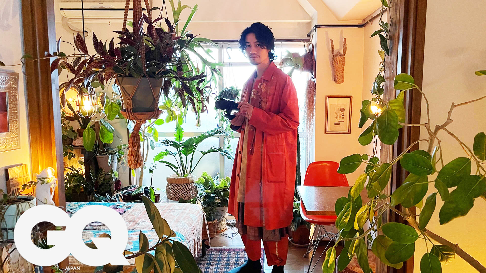 Watch レトロマンションに大自然！斎藤工がセンス抜群の”ジャングル