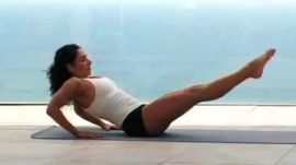 Jennifer Aniston's Fave Yoga Moves