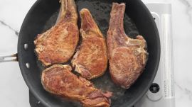 How to Make a 3-Ingredient Pork Chop Dinner