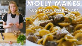 Molly Makes Mushroom Carbonara