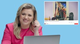 Kelly Clarkson Watches Fan Covers on YouTube