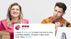 Nick Jonas and Kelly Clarkson Answer Singing Questions from Twitter