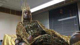 Watch Billy Porter Drip Himself In Gold For His “Sun God” Met Gala Look