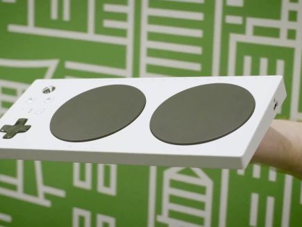 Watch First Look: Xbox Adaptive Controller | Ars Technica Video | CNE