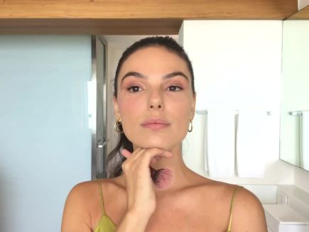 Ashley Benson Tits - Watch Beauty Secrets | Ãsis Valverde's Guide to Sun-Kissed Makeup,  Brazilian Style | Vogue Video | CNE | Vogue.com