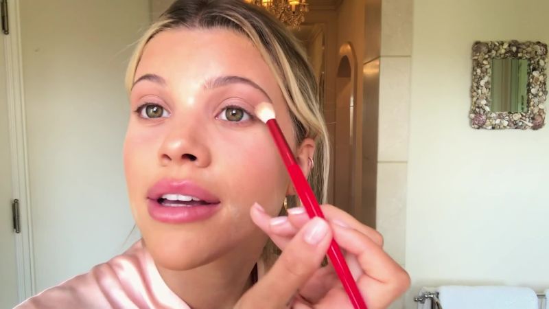 Watch Beauty Secrets | Sofia Richie on Sensitive Skin Care, Her Travel  Routine, and the Beauty Lessons She's Learned From Her Dad | Vogue Video |  CNE | Vogue.com